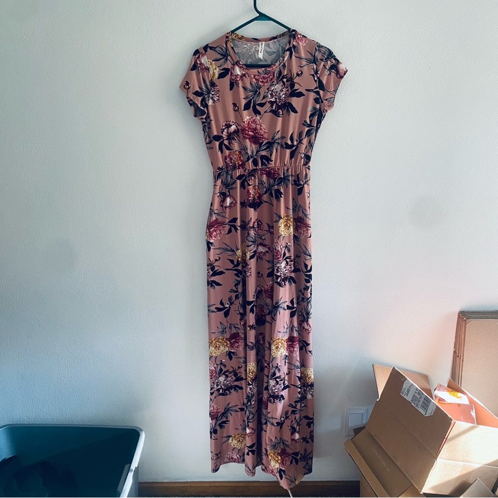 Wren And Ivory Rose Floral Maxi Dress